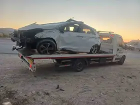 Ankara’da kontrolünü kaybeden otomobil yoldan çıktı: 1 ölü, 1 yaralı
