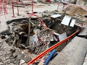 Ankara’da sel sonrası yol yarıldı, hasarın boyutu gün ağarınca ortaya çıktı
