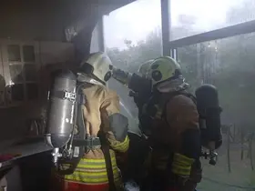 Antakya’da ev yangını büyümeden kontrol altına alındı
