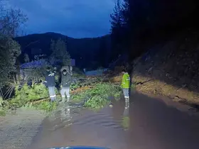 Antalya Gündoğmuş’ta dereler taştı, piknik alanları su altında kaldı
