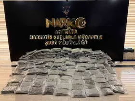 Antalya’da uyuşturucu operasyonu: 250 kilogram esrar ele geçirildi
