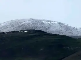 Ardahan’da dolu yağışı sonrası dağlar beyaza büründü
