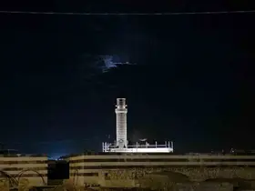 Ay ve Satürn Van semalarında aynı karede buluştu
