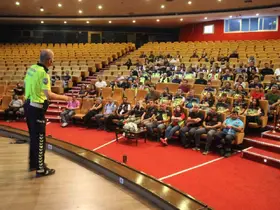 Aydın’da 200 motosiklet sürücüsüne "güvenli sürüş" eğitimi
