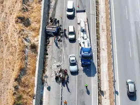 Aydın’da traktör tırla çarpıştı: 1 ölü, 2 yaralı
