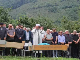 Aynı eve gelin gittiler, birlikte vefat ettiler
