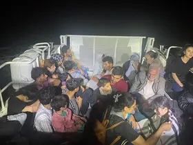Ayvacık açıklarında 37 kaçak göçmen ve 2 organizatör yakalandı
