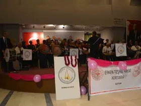 Ayvalık’ta türkülerle kanser farkındalığı
