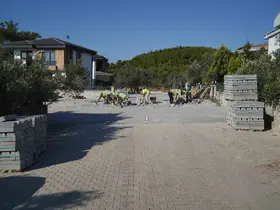 Ayvalık’ta yol yapım seferberliği
