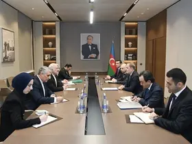 Azerbaycan Dışişleri Bakanı Bayramov, İran Dışişleri Bakan Yardımcısı Celalzade ile görüştü
