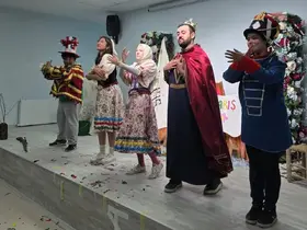 Aziziye’de perde çocuklar için açılıyor; "Kurşun Askerin Utancı" yoğun ilgi görüyor
