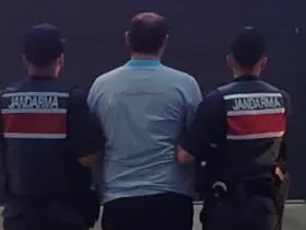 Bafra’da 8 yıl hapis cezasıyla aranan şahıs yakalandı

