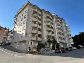 Bahçe duvarı örmek istediklerinde gerçeği öğrendiler
