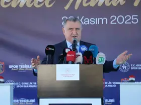 Bakan Bak: "Türkiye, spor devrimi yaşıyor"
