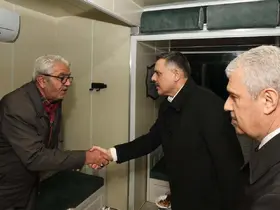 Bakan Çiftçi şehit Akarsel'in ailesini ziyaret etti