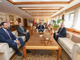 Bakan Ersoy, MSÜ Rektörü Afyoncu ile bir araya geldi
