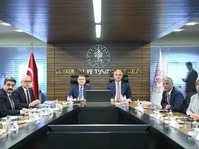Bakan Ersoy: "Sivas’ın turizm potansiyelini daha da ileri taşıyacak yol haritasını değerlendirdik"
