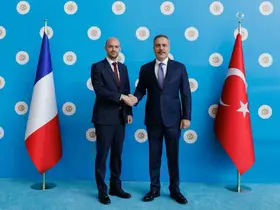 Bakan Fidan, Fransız mevkidaşı Barrot ile görüştü