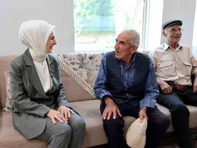 Bakan Göktaş Karatay'da Büyüklerle Bir Araya Geldi