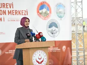 Bakan Göktaş: "Toplumun kökleri, büyüklerine gösterdiği hürmetle güçlenir"
