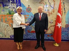Bakan Güler, Fransa Ordular Bakanı Vautrin ile görüştü