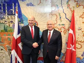 Bakan Güler, İngiltere Savunma Bakanı Healey ile görüştü