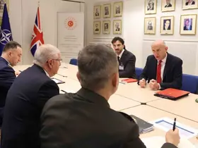 Bakan Güler, İngiltere Savunma Bakanı Healey ile görüştü
