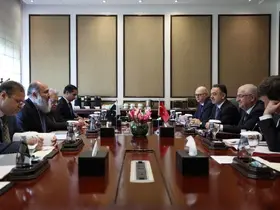 Bakan Güler, Pakistan Ticaret Bakanı Khan ile bir araya geldi
