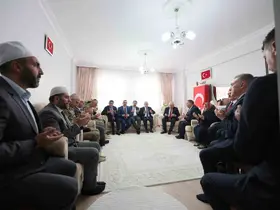 Bakan Güler, şehit Jandarma Er Emin Polat’ın baba ocağını ziyaret etti
