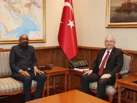 Bakan Güler, Zambiyalı mevkidaşı Lufuma ile bir araya geldi
