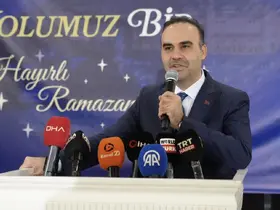 Bakan Kacır: "Türk milleti mührünü gökyüzüne vurdu"
