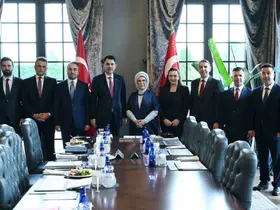 Bakan Kurum, Emine Erdoğan ile çevre politikaları ve COP31 hazırlıklarını görüştü
