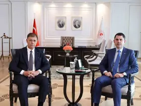 Bakan Kurum, İzmir Büyükşehir Belediye Başkanı Tugay’ı kabul etti

