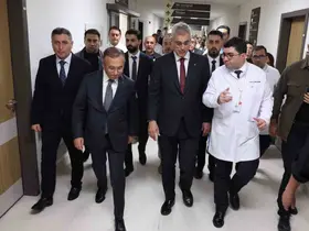 Bakan Memişoğlu’ndan saldırıya uğrayan Yeni Parti Milletvekili Meriç’e ziyaret

