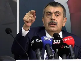 Bakan Tekin: "Haçlı Seferleri kavramını tarih müfredatından çıkardım"