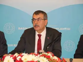 Bakan Tekin: "Hedefimiz 19 Ağustos’ta kazmanın vurulmasını sağlayacak takvimi hayata geçirmek"

