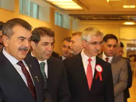Bakan Tekin: "Her çocuk ve her insan bizim gözümüzde eşittir"
