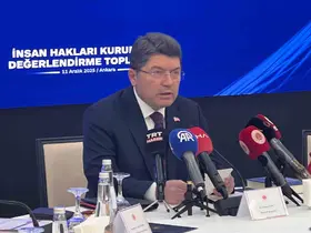 Bakan Tunç: "Hedefimiz, anayasa borcumuzu milletimize ödemektir"
