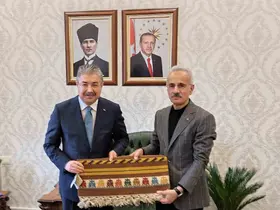 Bakan Uraloğlu, Eskişehir Valiliği’ni ziyaret etti
