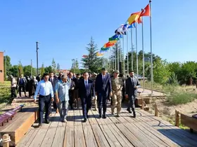 Bakan yardımcısı Çelik, Ahlat’ta incelemelerde bulundu
