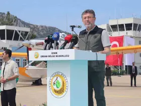 Bakan Yumaklı: "28 uçak, 119 helikopter, 14 İHA ile yeşil vatanımıza havadan kalkan oluyoruz"
