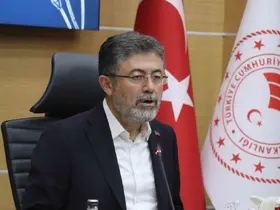 Bakan Yumaklı: "Üreticimizin emeği kırmızı çizgimizdir"
