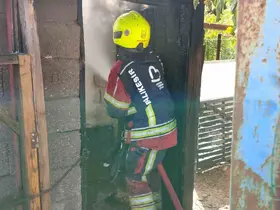Bandırma’da damda çıkan yangın korkuttu
