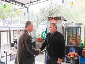 Başkan Balaban, esnafın taleplerini yerinde dinledi

