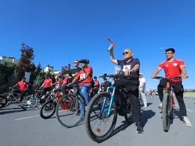 Başkan Büyükkılıç, 3’üncü Doktorlar Bisiklet Turu’nda pedal çevirdi
