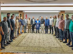Başkan Büyükkılıç, Erciyes 38 FK yönetimini ağırladı
