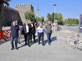 Başkan Büyükkılıç’tan Cumhuriyet Meydanı ve Yeraltı Çarşısı’ndaki yatırımlara yakın takip
