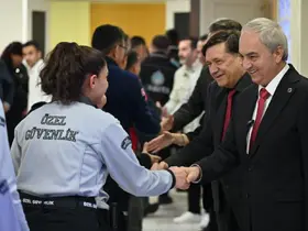 Başkan Kocagöz belediye personeliyle bayramlaştı

