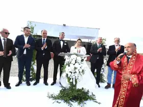 Başkan Özcan, Kızının nikahını kıydı
