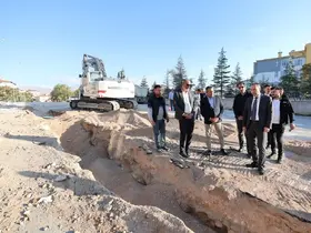 Başkan Özdemir Özbelde Mevkii’nde altyapı çalışmalarını yerinde inceledi
